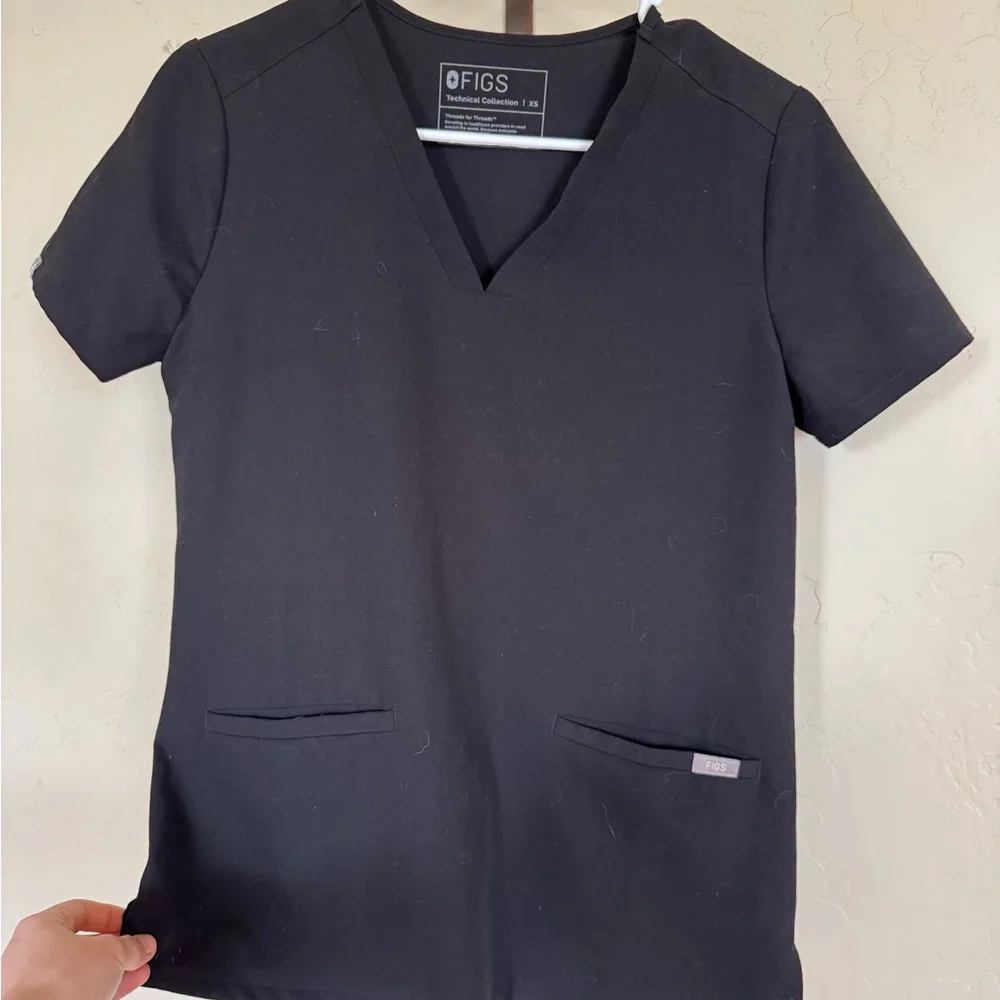 Figs Graphite Technical Collection Top - Picture 1 of 2